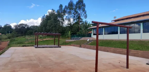 Fazenda/Sítio com 4 Quartos à venda, 350m² no , Goianápolis