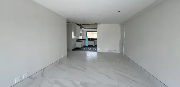 Apartamento com 3 Quartos para alugar, 150m² no Serra, Belo Horizonte