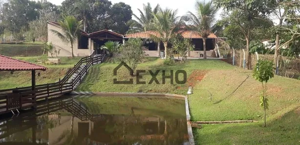 Fazenda/Sítio com 3 Quartos à venda, 200m² no , Campo Limpo de Goiás