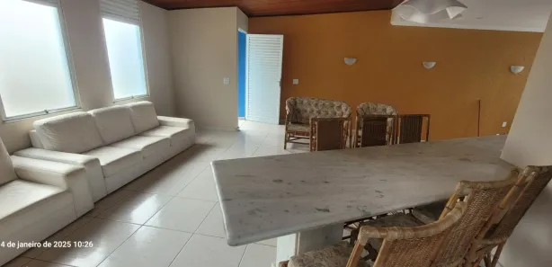 Casa de Condomínio com 5 Quartos para alugar, 233m² no Ogiva, Cabo Frio
