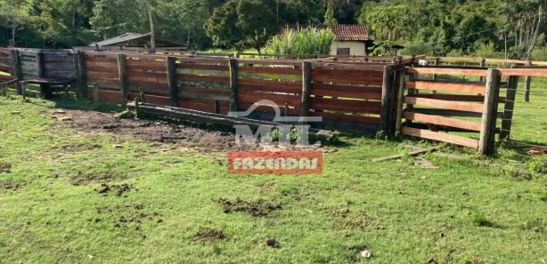 Fazenda/Sítio à venda, 185m² no , Jaraguá