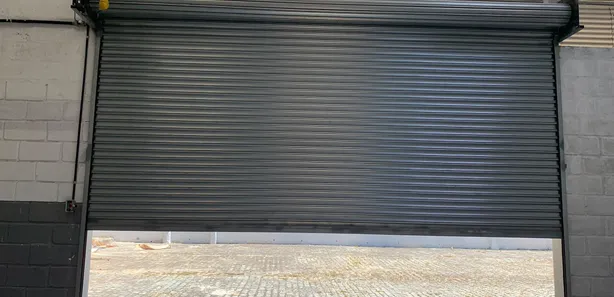 Galpão/Depósito/Armazém para alugar, 2700m² no Recreio Ipitanga, Lauro de Freitas