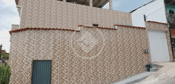Sobrado com 4 Quartos à venda, 300m² no Centro, Simões Filho