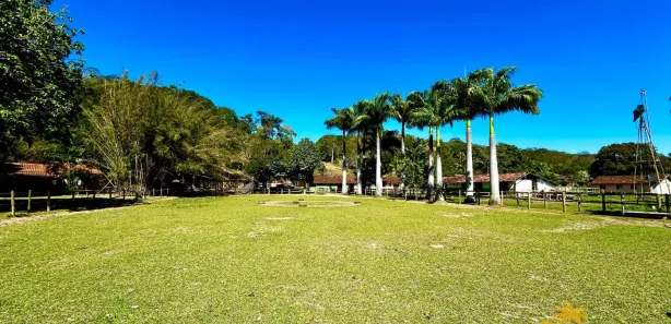 Fazenda/Sítio com 5 Quartos à venda, 280m² no Rio Seco (Bacaxá), Saquarema