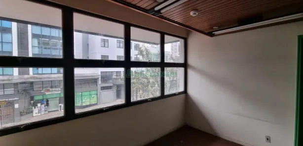 Sala Comercial à venda, 81m² no Pio X, Caxias do Sul