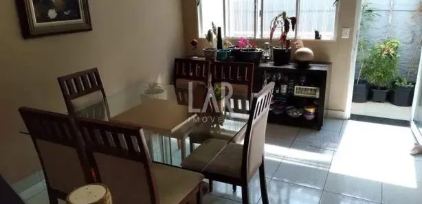 Casa com 5 Quartos à venda, 270m² no São José, Belo Horizonte