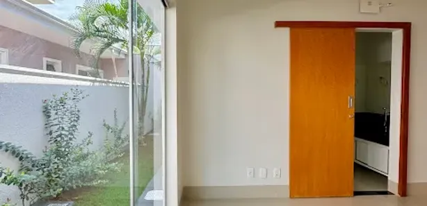 Casa de Condomínio com 3 Quartos para venda ou aluguel, 217m² no Jardins Valência, Goiânia