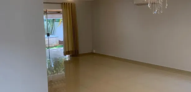 Sobrado com 4 Quartos para alugar, 270m² no Jardins Valência, Goiânia