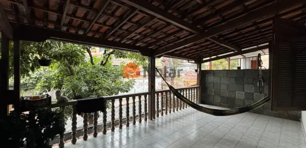 Casa com 5 Quartos à venda, 300m² no Pirajá, Belo Horizonte