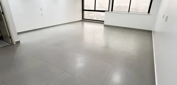 Sala Comercial para alugar, 44m² no Ponta Negra, Manaus
