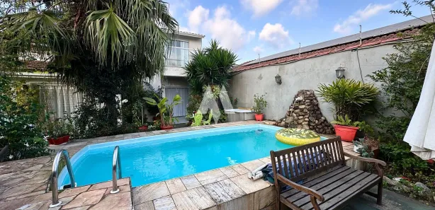 Casa com 3 Quartos à venda, 355m² no Vila Ligya, Guarujá