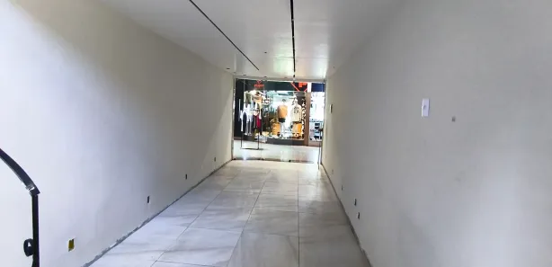 Ponto Comercial para alugar, 23m² no Vila Valqueire, Rio de Janeiro