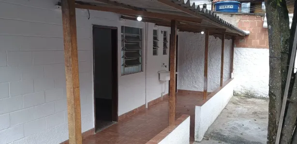Kitnet com 1 Quarto para alugar, 35m² no Pedro do Rio, Petrópolis