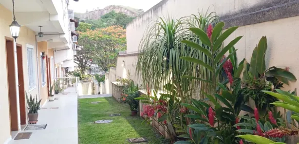 Casa de Condomínio com 2 Quartos para venda ou aluguel, 85m² no Freguesia (Jacarepaguá), Rio de Janeiro