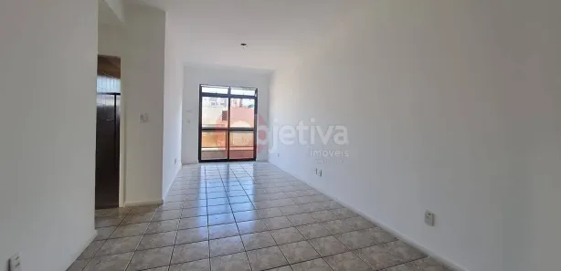 Apartamento com 2 Quartos para alugar, 120m² no Centro, Cabo Frio