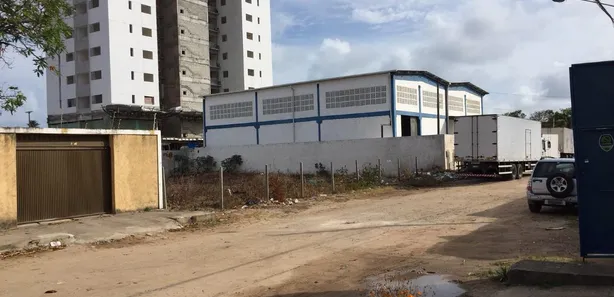 Lote/Terreno à venda, 810m² no Candeias, Jaboatão dos Guararapes