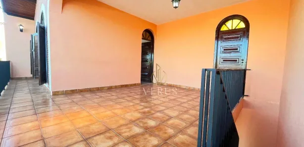 Casa com 3 Quartos para alugar, 220m² no Jardim Slest, Mogi Guaçu