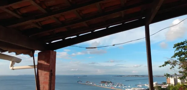Casa com 7 Quartos à venda, 500m² no Dois de Julho, Salvador