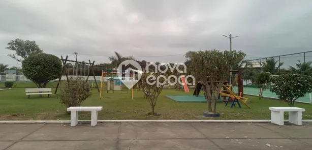 Lote/Terreno à venda, 400m² no Centro, São Pedro da Aldeia