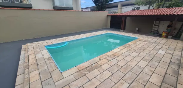 Casa com 2 Quartos para venda ou aluguel, 100m² no Jardim Helena Maria, Guarujá
