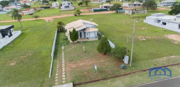 Casa de Condomínio com 3 Quartos à venda, 450m² no Campos de Holambra II, Paranapanema