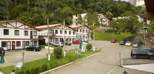 Apartamento com 1 Quarto para alugar, 35m² no Samambaia, Petrópolis