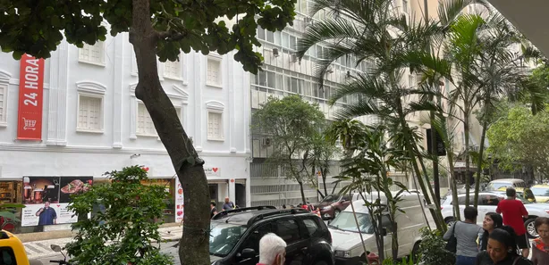 Ponto Comercial para venda ou aluguel, 87m² no Leme, Rio de Janeiro