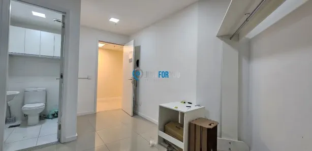 Sala Comercial para alugar, 45m² no Barra Olímpica, Rio de Janeiro
