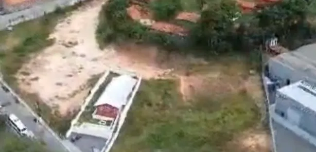 Lote/Terreno à venda, 4600m² no Centro, Simões Filho