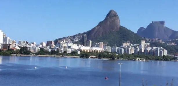 Apartamento com 4 Quartos para venda ou aluguel, 210m² no Lagoa, Rio de Janeiro