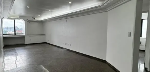 Sala Comercial à venda, 84m² no Nossa Senhora das Graças, Manaus