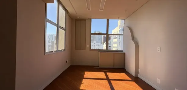 Sala Comercial para alugar, 30m² no Santo Agostinho, Belo Horizonte