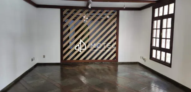 Imóvel Comercial com 7 Quartos para alugar, 300m² no Funcionários, Belo Horizonte