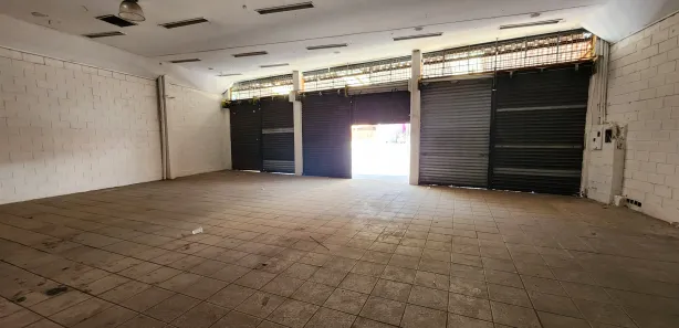 Galpão/Depósito/Armazém para alugar, 346m² no Santa Efigênia, Belo Horizonte