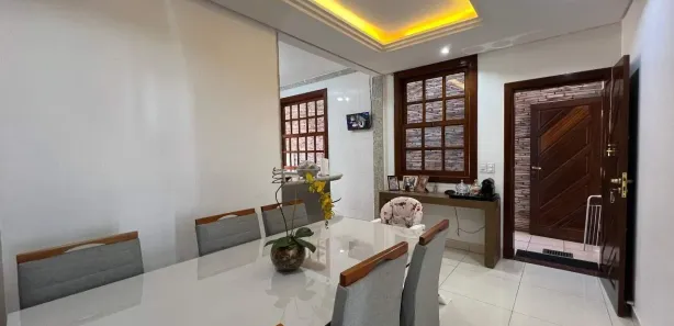Casa com 3 Quartos à venda, 300m² no Diamante (Barreiro), Belo Horizonte