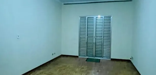 Casa com 3 Quartos para alugar, 200m² no Piraporinha, Diadema