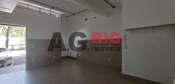 Ponto Comercial para alugar, 38m² no Vila Valqueire, Rio de Janeiro