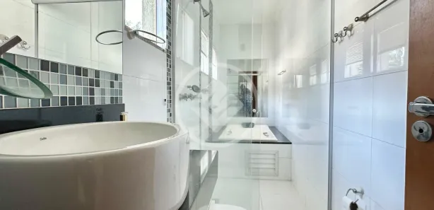 Casa de Condomínio com 4 Quartos para alugar, 242m² no Loteamento Portal do Sol II, Goiânia