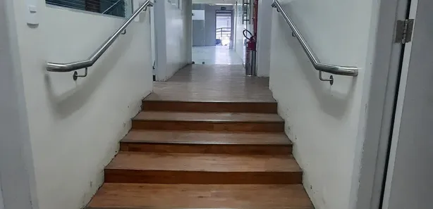 Sala Comercial para alugar, 180m² no Imbiribeira, Recife