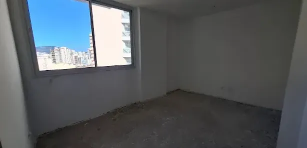 Sala Comercial à venda, 21m² no Santa Rosa, Niterói