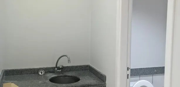 Sala Comercial para alugar, 100m² no Chapada, Manaus