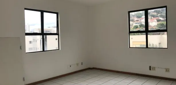 Sala Comercial para alugar, 32m² no São Lucas, Belo Horizonte