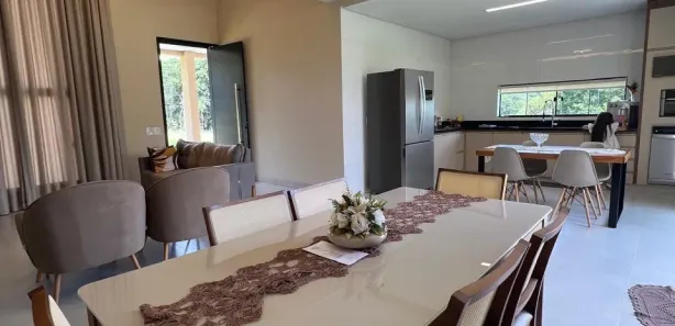 Fazenda/Sítio com 4 Quartos à venda, 1200m² no , Guapó