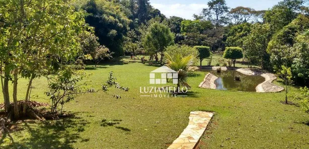 Fazenda/Sítio com 4 Quartos à venda, 1000m² no Chácaras Saia Velha, Valparaíso de Goiás