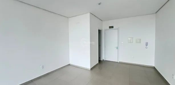 Sala Comercial para alugar, 46m² no Desvio Rizzo, Caxias do Sul