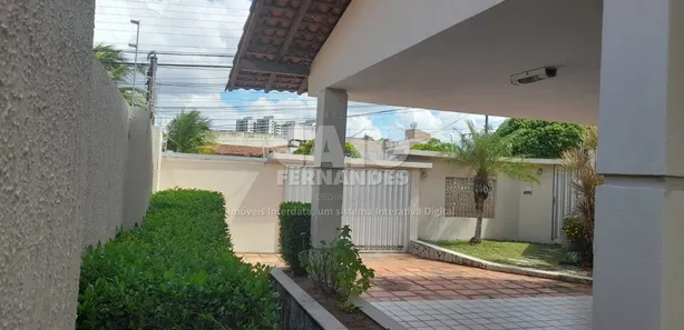 Casa com 3 Quartos à venda, 320m² no Capim Macio, Natal