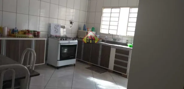 Sobrado com 2 Quartos à venda, 205m² no Jardim Ana Rosa, Taubaté