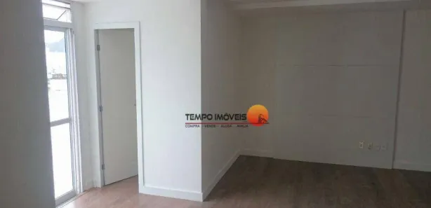 Sala Comercial à venda, 148m² no Charitas, Niterói
