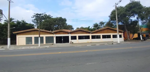 Galpão/Depósito/Armazém para alugar, 640m² no Balneário Praia do Pernambuco, Guarujá