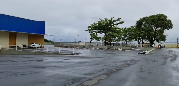 Galpão/Depósito/Armazém com 1 Quarto para alugar, 1000m² no , 